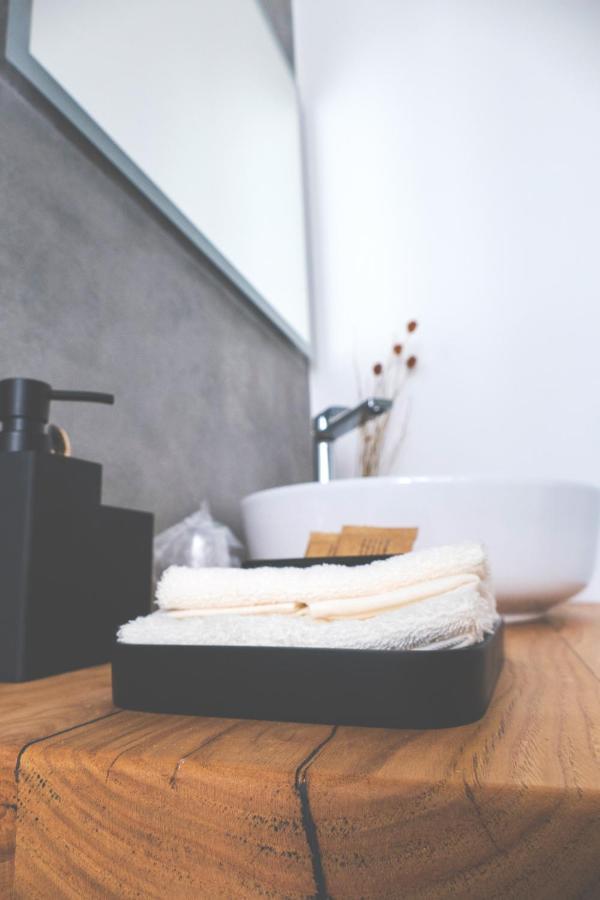 Le Dimore Del Borgo - Room & Breakfast カンポマリーノ エクステリア 写真