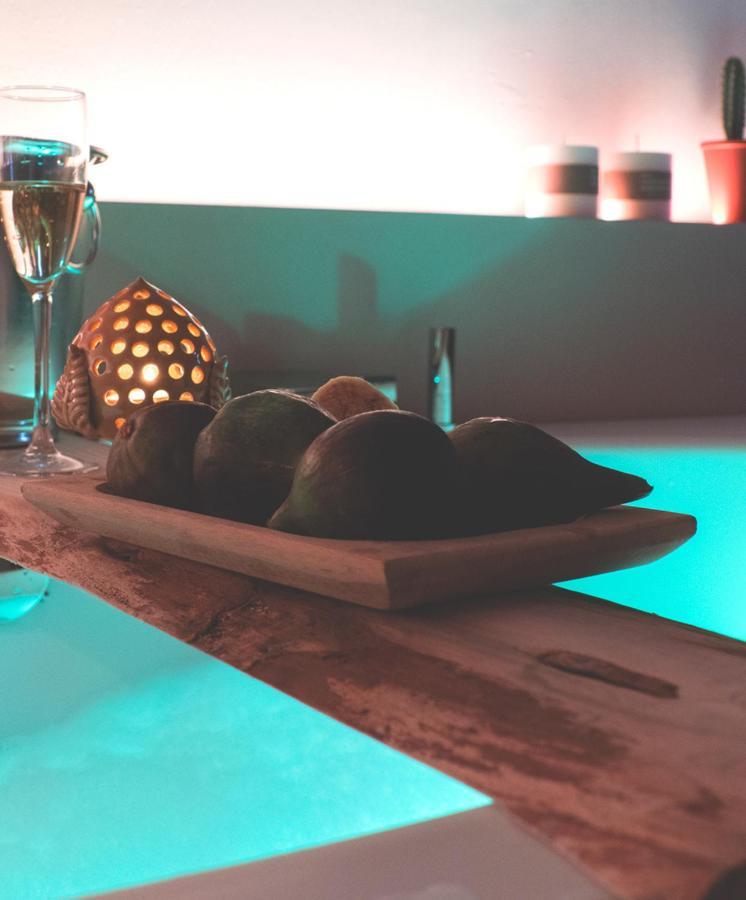 Le Dimore Del Borgo - Room & Breakfast カンポマリーノ エクステリア 写真